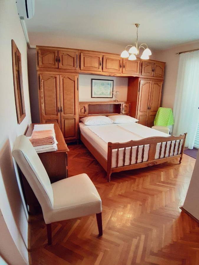 Bed and Breakfast F• R• I• E• N• D• S• Новалья Экстерьер фото